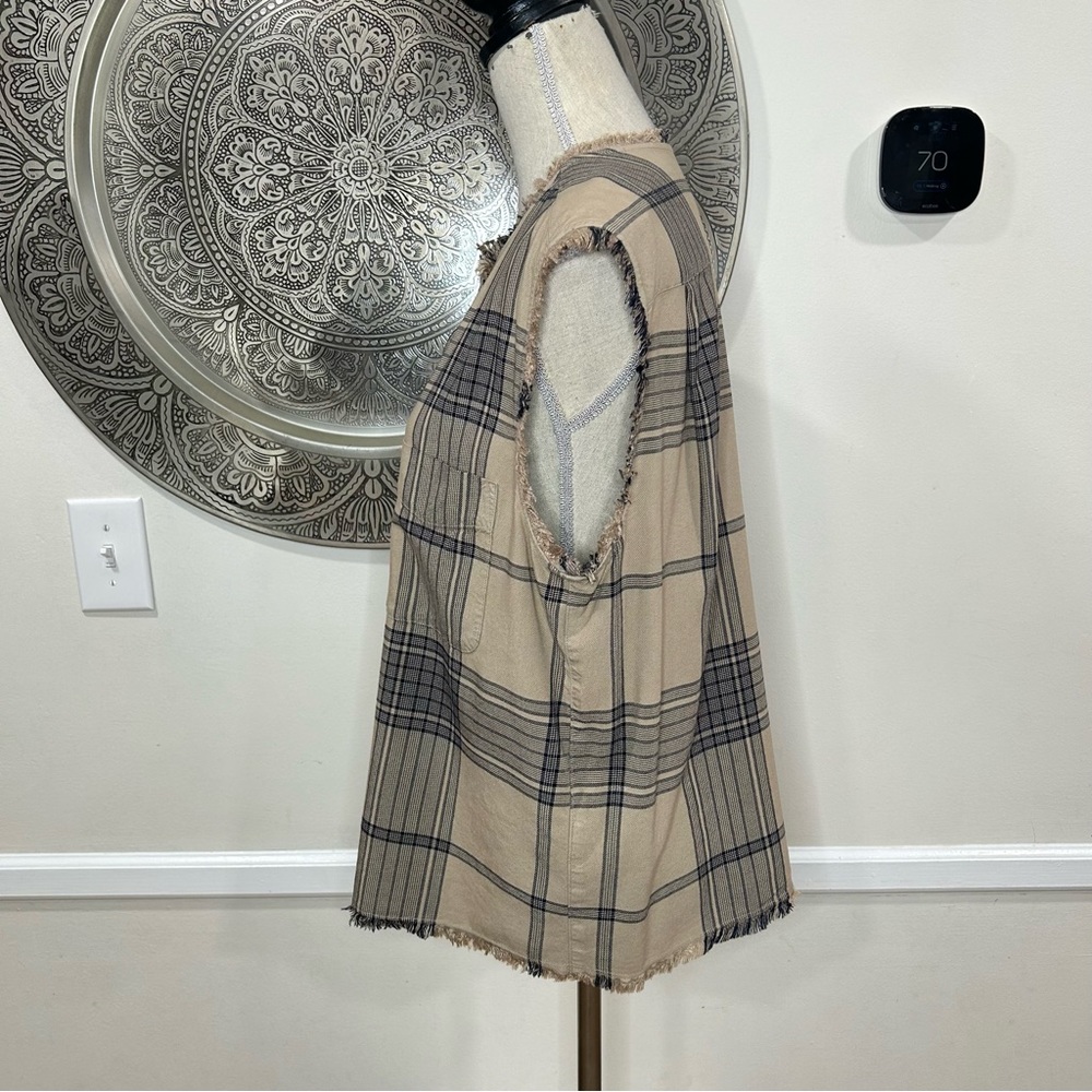 Raquel Allegra sleeveless plaid top with fringe trim - Size 2 / M - Picture 6 of 10